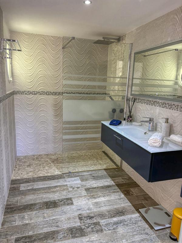 31.Location villa piscine vue mer Saint François Guadeloupe_ Chambre 1